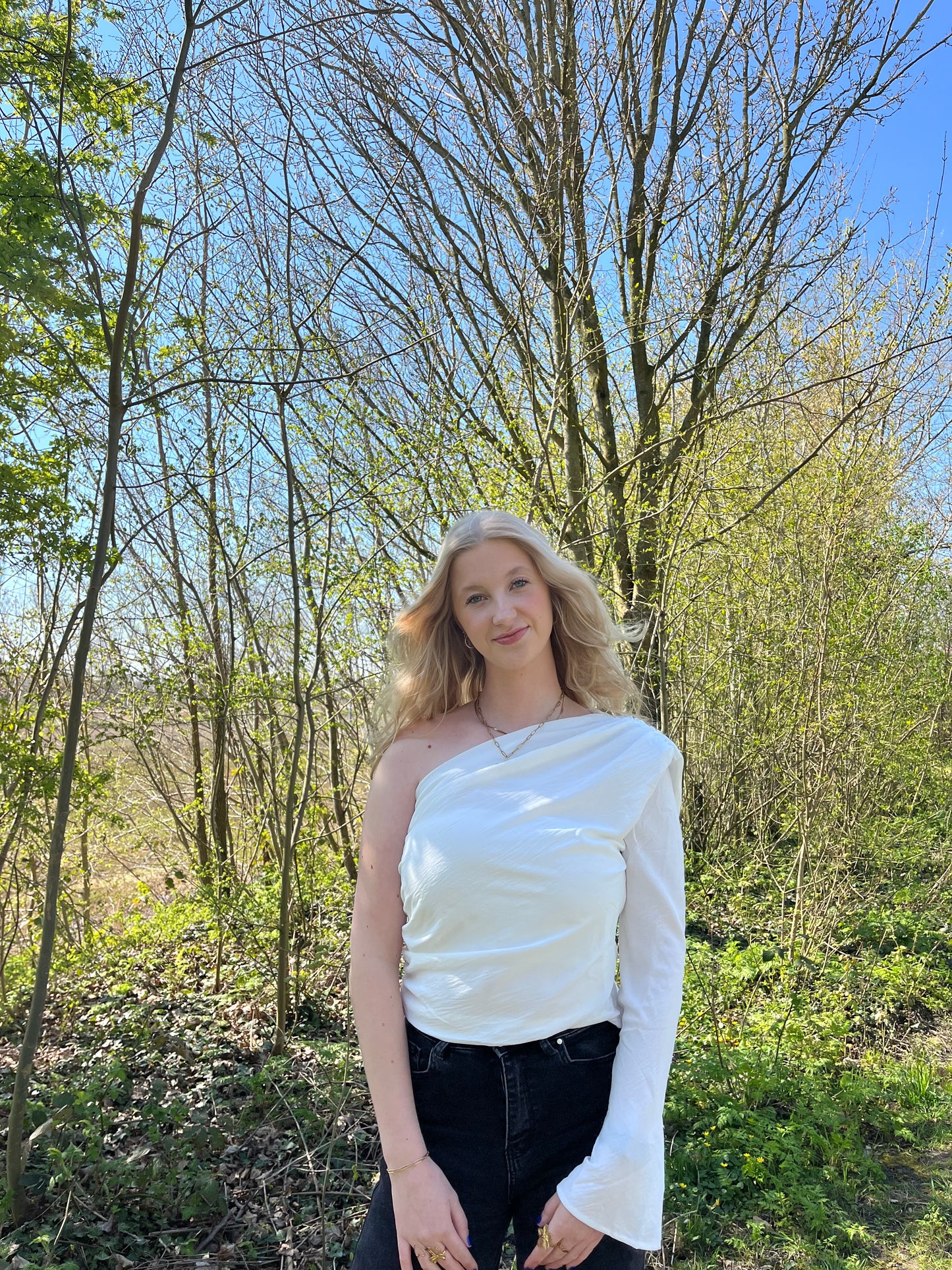 ONE SHOULDER TOP - WIT