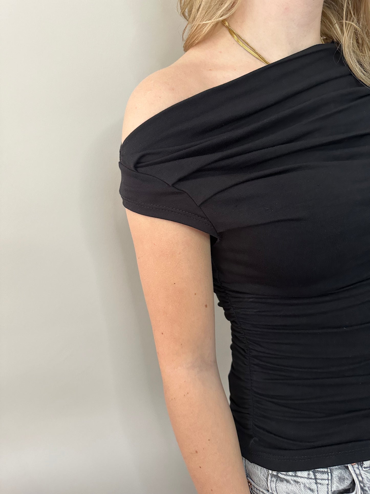MILANI TOP - BLACK