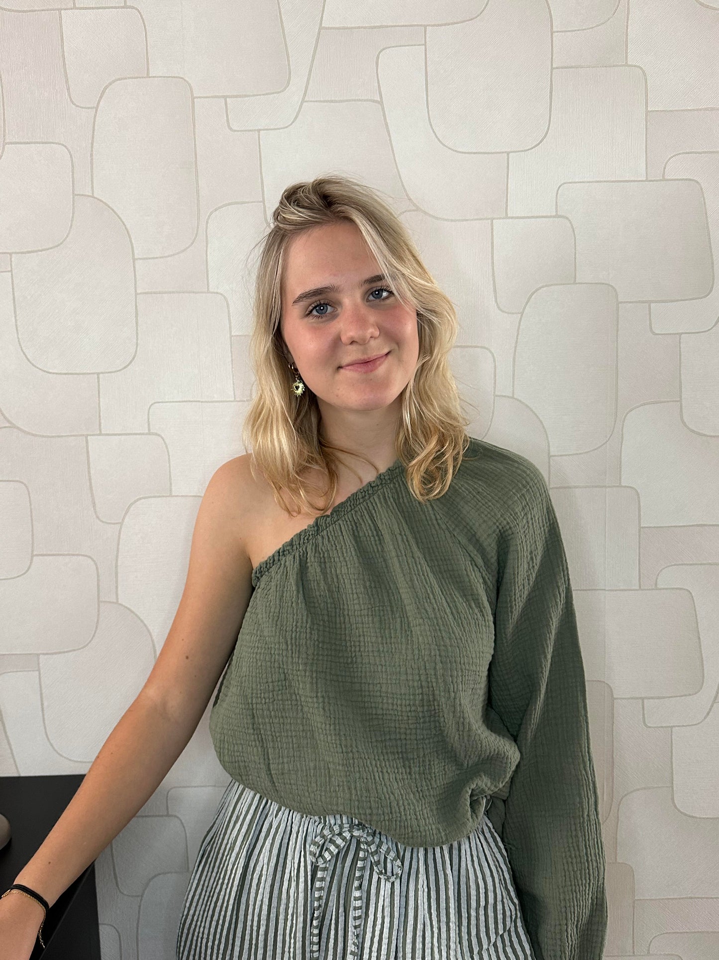 ONE SHOULDER TOP - KAKI